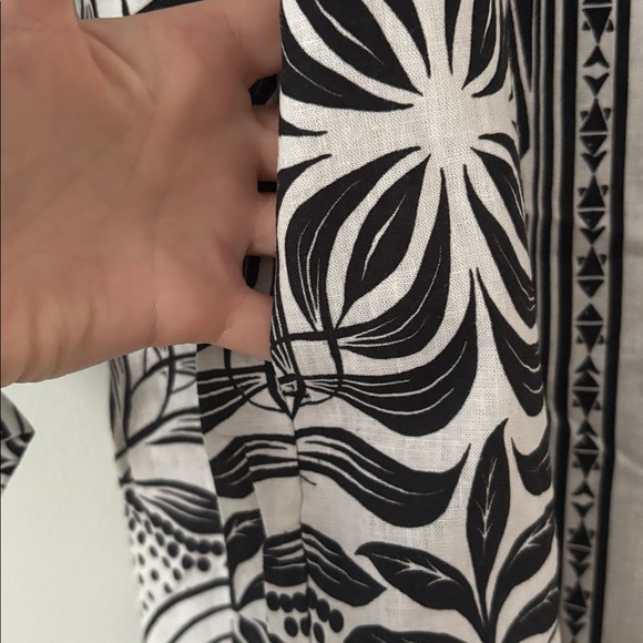 FARM RIO MONOCHROME LONG SLEEVE MINI DRESS- XS NWT - Picture 3 of 6